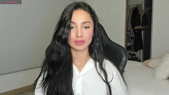 EvaMoet online show from 03/14/25, 06:53