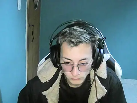 Snapshot of Jughead_16 chatting on 09/10/25, 02:33 Jughead 16 online show from 09/10/25, 02:33