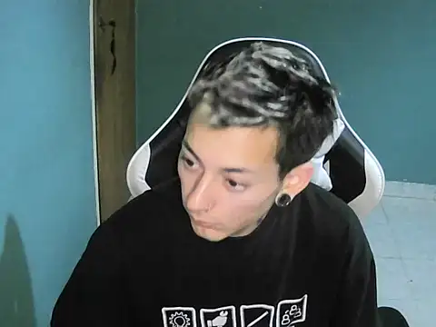 Snapshot of Jughead_16 chatting on 09/11/25, 04:29 Jughead 16 online show from 09/11/25, 04:29