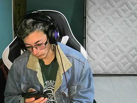 Snapshot of Jughead_16 chatting on 09/27/25, 01:54 Jughead 16 online show from 09/27/25, 01:54