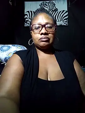 Snapshot of YELLOW_BONE chatting on 12/05/24, 07:49 YELLOW BONE online show from 12/05/24, 07:49