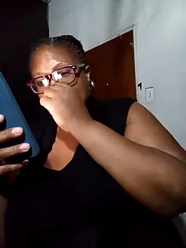 Snapshot of YELLOW_BONE chatting on 02/27/25, 07:26 YELLOW BONE online show from 02/27/25, 07:26