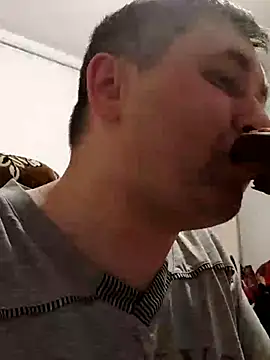 Snapshot of tores992 chatting on 03/11/25, 09:37 tores992 online show from 03/11/25, 09:37