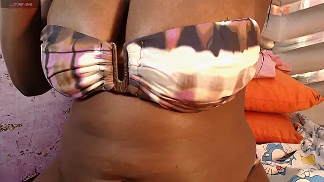 Snapshot of EBONNYGODDESXXX chatting on 02/22/25, 03:25 EBONNYGODDESXXX online show from 02/22/25, 03:25