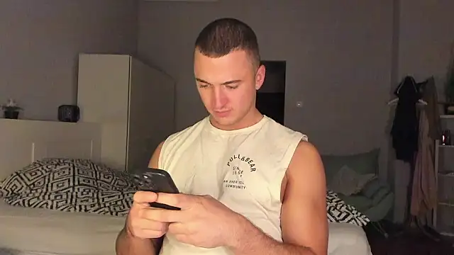 Snapshot of paulblack21 chatting on 11/17/25, 09:31 paulblack21 online show from 11/17/25, 09:31