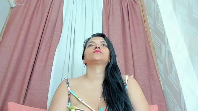 Snapshot of veronica_salas chatting on 02/08/25, 09:13 veronica salas online show from 02/08/25, 09:13