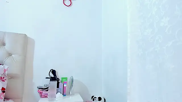 NayaWayne online show from 01/14/26, 04:56