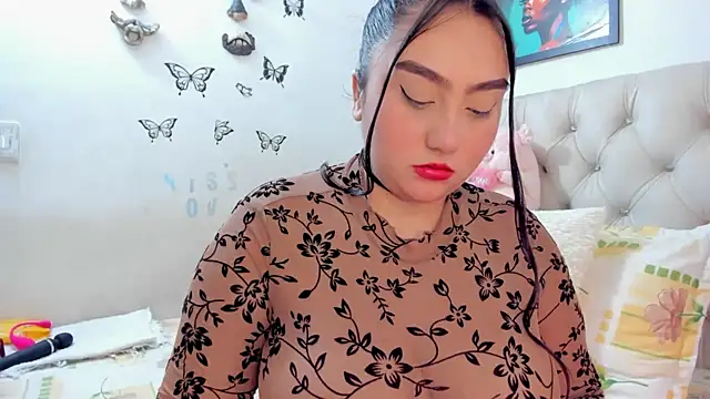 Snapshot of NayaWayne chatting on 07/09/26, 05:28 NayaWayne online show from 07/09/26, 05:28