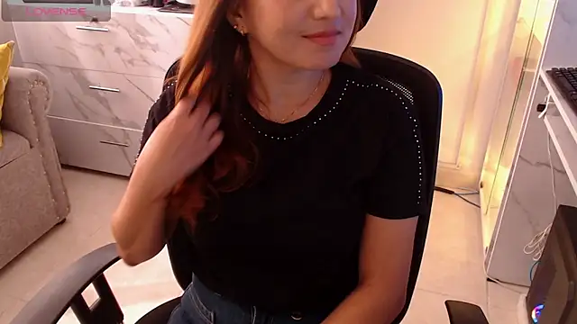 Angela smile online show from 12/14/24, 03:04