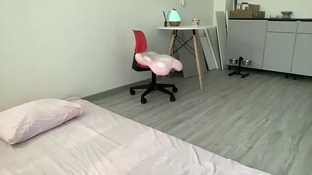 JuicyHelenX online show from 07/13/26, 03:26