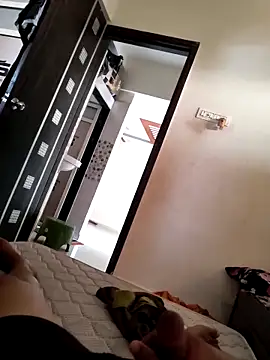 rajstrip12650 online show from 03/23/25, 06:58