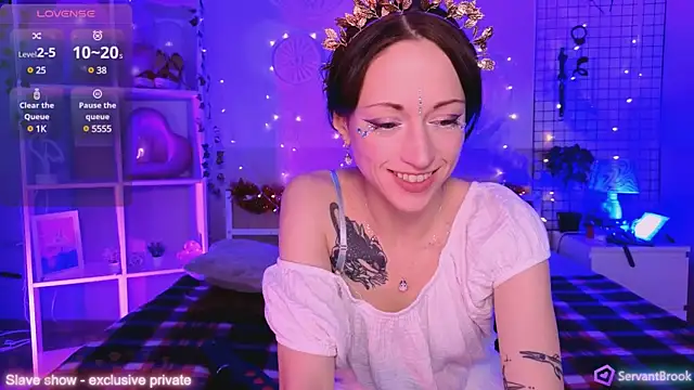 Snapshot of ServantBrook chatting on 12/20/24, 04:53 ServantBrook online show from 12/20/24, 04:53