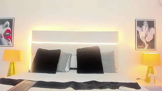 TaylorEvanss online show from 04/01/26, 03:09