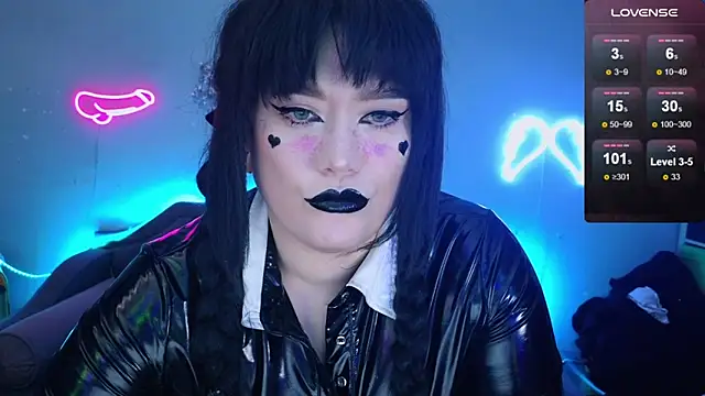 Snapshot of wickedxqueen chatting on 12/06/24, 04:47 wickedxqueen online show from 12/06/24, 04:47