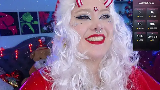 Snapshot of wickedxqueen chatting on 12/26/24, 10:31 wickedxqueen online show from 12/26/24, 10:31