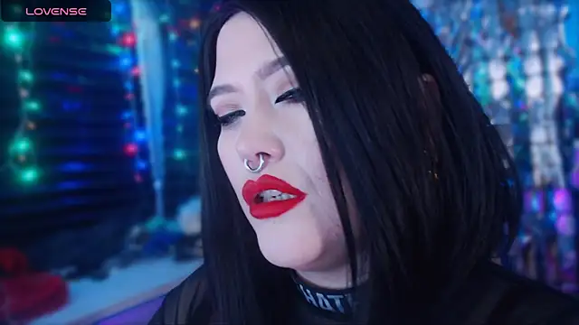 Snapshot of wickedxqueen chatting on 01/25/25, 12:47 wickedxqueen online show from 01/25/25, 12:47