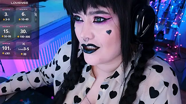 Snapshot of wickedxqueen chatting on 02/24/25, 04:49 wickedxqueen online show from 02/24/25, 04:49