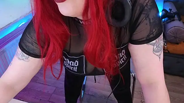 Snapshot of wickedxqueen chatting on 03/11/25, 04:43 wickedxqueen online show from 03/11/25, 04:43