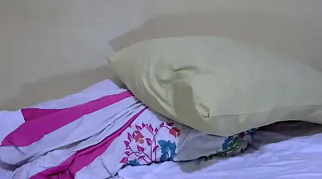 Slender-simple1 online show from 02/04/25, 03:47