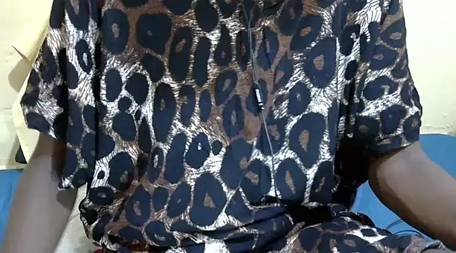 Slender-simple1 online show from 02/22/25, 12:51