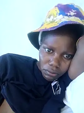 Slender-simple1 online show from 12/16/25, 04:34