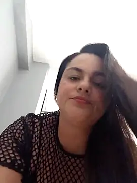 Snapshot of maela1 chatting on 10/29/25, 05:58 maela1 online show from 10/29/25, 05:58