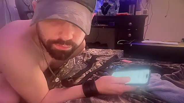 Snapshot of Fr4nk1eFFuxxx chatting on 03/05/25, 04:02 Fr4nk1eFFuxxx online show from 03/05/25, 04:02