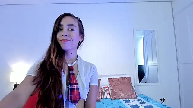 Snapshot of Estrella_Duran chatting on 01/08/25, 07:45 Estrella Duran online show from 01/08/25, 07:45