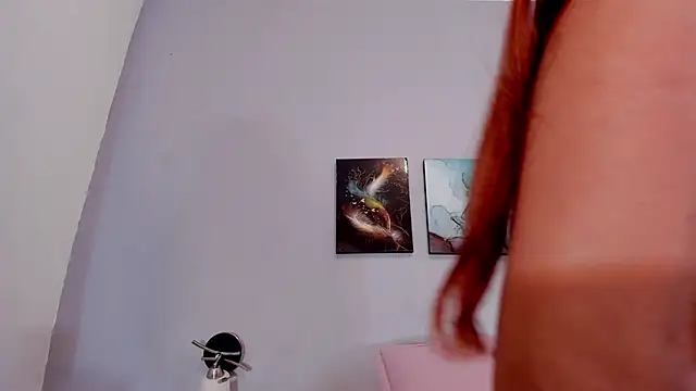 Snapshot of Estrella_Duran chatting on 06/05/26, 12:22 Estrella Duran online show from 06/05/26, 12:22