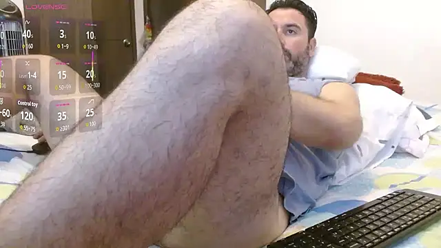 rodrher81 online show from 10/03/25, 05:32