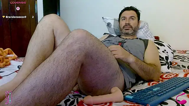 Snapshot of rodrher81 chatting on 06/14/26, 11:45 rodrher81 online show from 06/14/26, 11:45