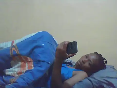 Smillie prety online show from 12/21/25, 05:36