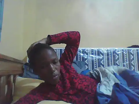 Snapshot of Smillie_prety chatting on 05/05/26, 03:03 Smillie prety online show from 05/05/26, 03:03