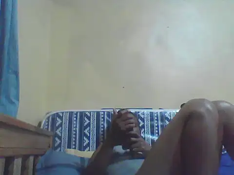 Snapshot of Smillie_prety chatting on 05/09/26, 04:23 Smillie prety online show from 05/09/26, 04:23