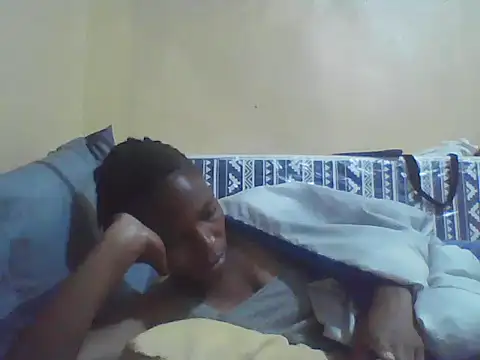 Snapshot of Smillie_prety chatting on 05/10/26, 05:01 Smillie prety online show from 05/10/26, 05:01