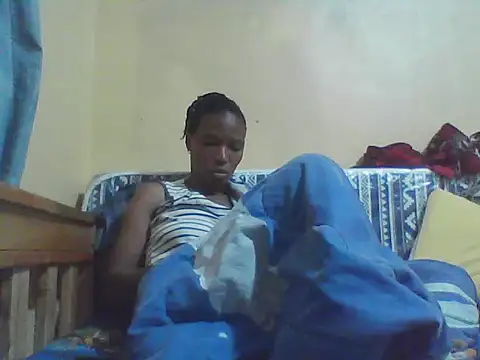 Snapshot of Smillie_prety chatting on 05/15/26, 03:13 Smillie prety online show from 05/15/26, 03:13