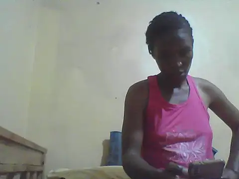 Snapshot of Smillie_prety chatting on 05/16/26, 03:44 Smillie prety online show from 05/16/26, 03:44