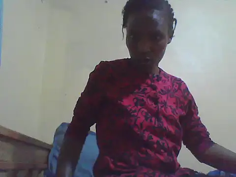 Snapshot of Smillie_prety chatting on 05/17/26, 04:36 Smillie prety online show from 05/17/26, 04:36