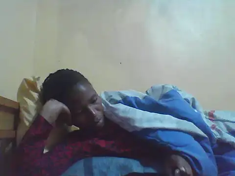 Snapshot of Smillie_prety chatting on 05/19/26, 01:56 Smillie prety online show from 05/19/26, 01:56