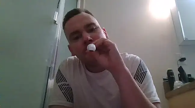 Snapshot of ACABFTP chatting on 03/01/25, 01:18 ACABFTP online show from 03/01/25, 01:18