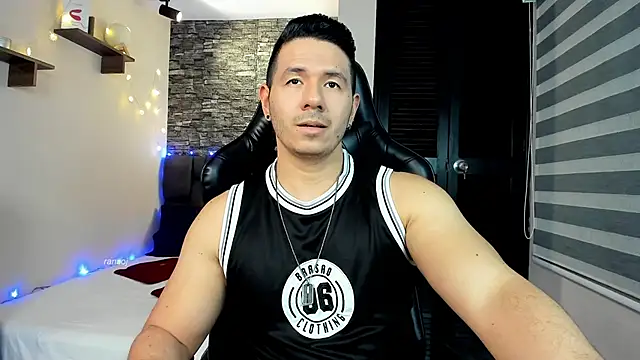 Snapshot of ransoj chatting on 12/15/24, 11:53 ransoj online show from 12/15/24, 11:53