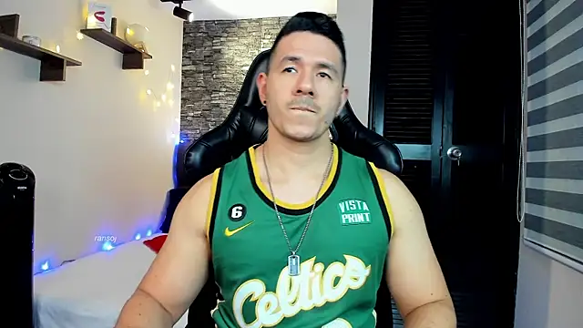 Snapshot of ransoj chatting on 12/21/24, 03:25 ransoj online show from 12/21/24, 03:25