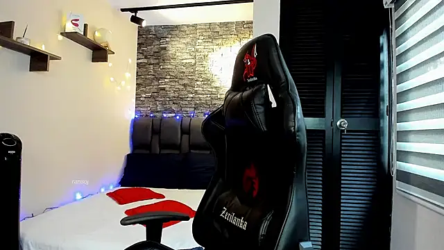 Snapshot of ransoj chatting on 12/24/24, 08:38 ransoj online show from 12/24/24, 08:38