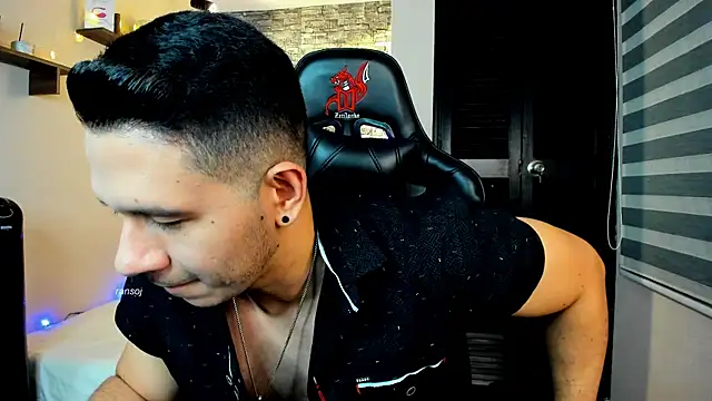 Snapshot of ransoj chatting on 03/23/25, 01:31 ransoj online show from 03/23/25, 01:31