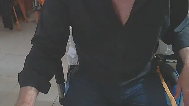 angelgarcia269 online show from 10/24/25, 12:01