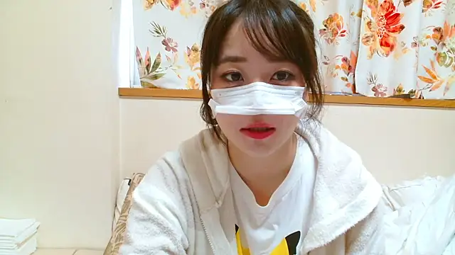 liliyRiSAcha-n online show from 03/28/26, 07:52