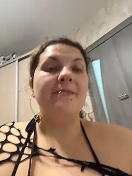 Taisia W online show from 12/02/25, 06:41