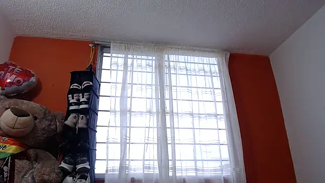 lady hot2xx online show from 04/18/26, 10:10