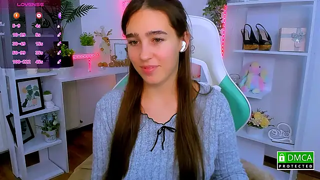  Eliizabeth  online show from 12/02/25, 10:27