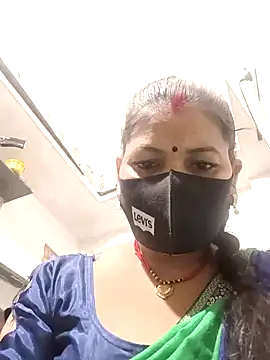 Snapshot of Riyaa-Devi chatting on 12/06/24, 04:28 Riyaa-Devi online show from 12/06/24, 04:28